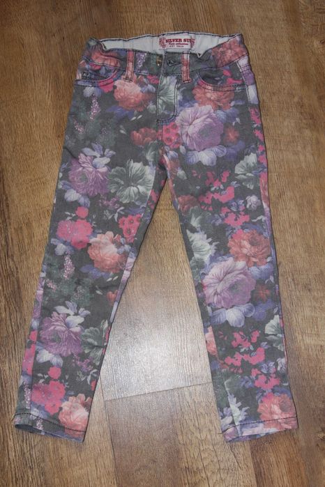 Штани для дівчинки SILVER SAN 4/5 років.