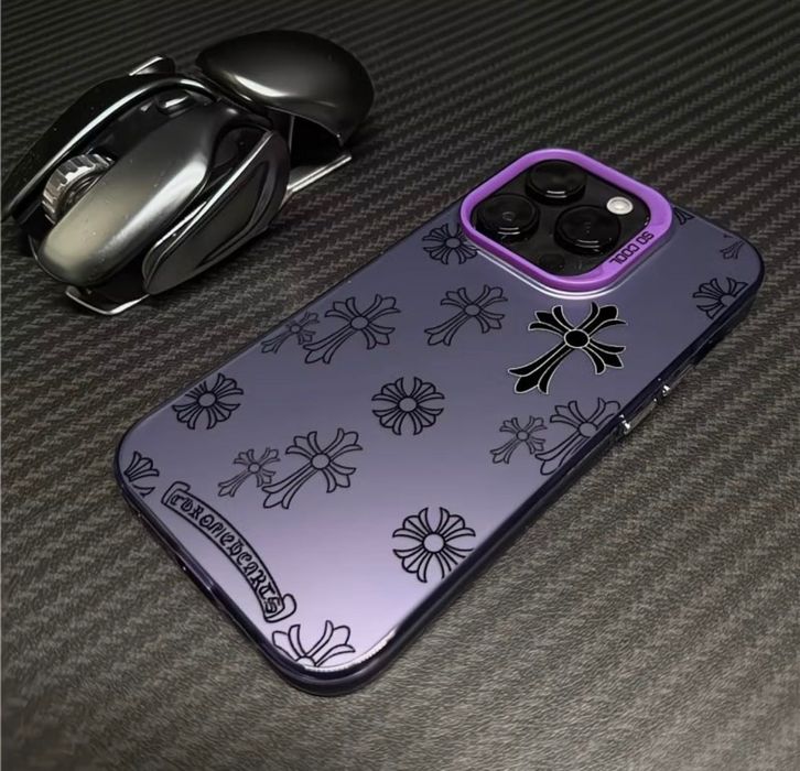 Чехол для iPhone 13