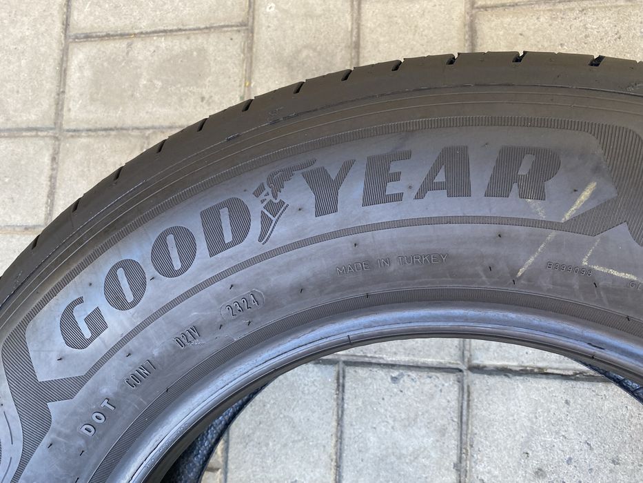 Шини 205 75R16C 113/111T Good Year EfficientGrip