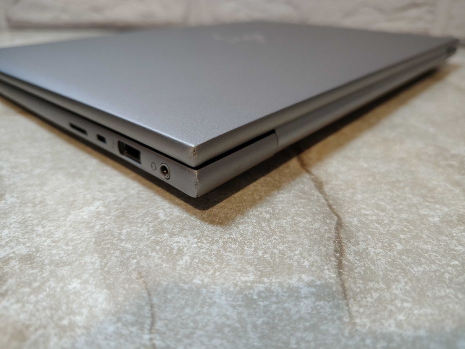 HP ZBook Firefly 14 G11 Intel Core Ultra 5 135H 32GB DDR5 512GB SSD
