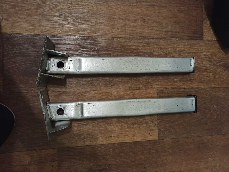 Peugeot 3008 1 кронштейны уселителя