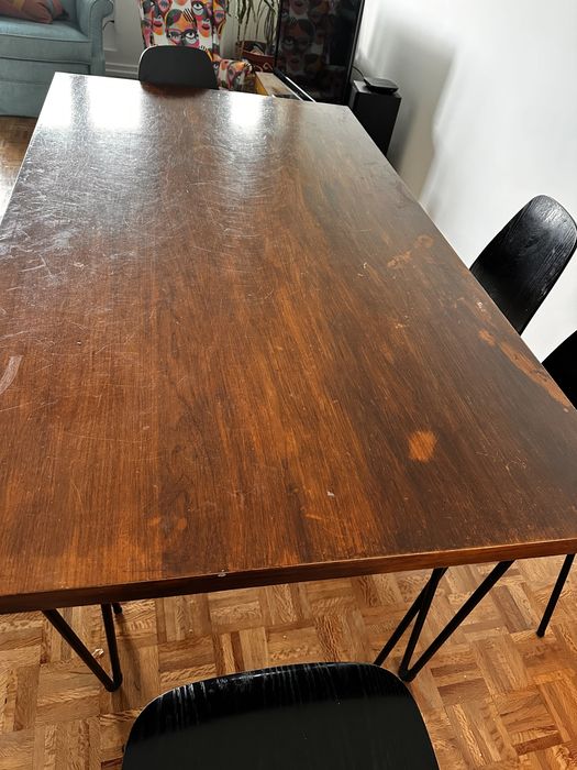 Vendo mesas e cadeiras refeição