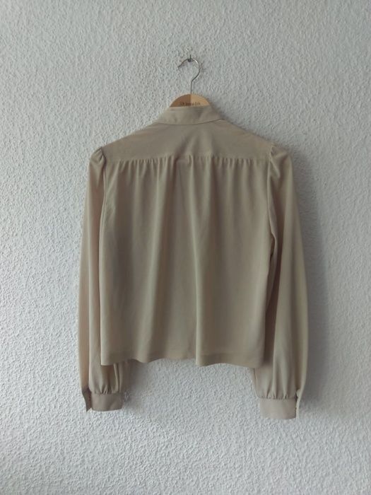 Beżowa elegancka koszulowa narzutka vintage retro M 38