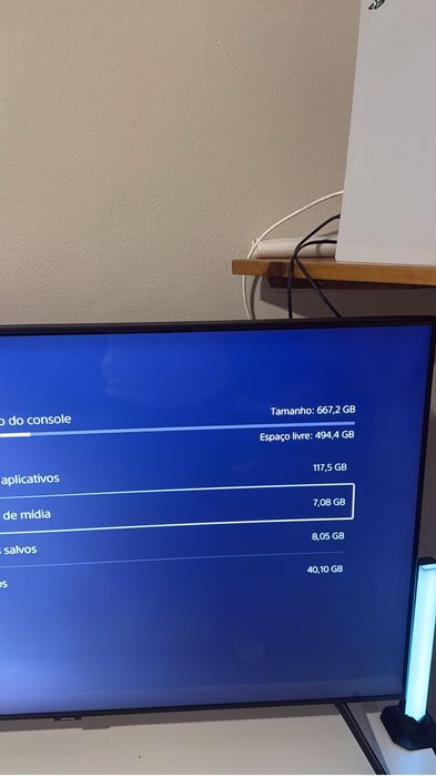 PS 5 semi novo, menos de um ano de uso