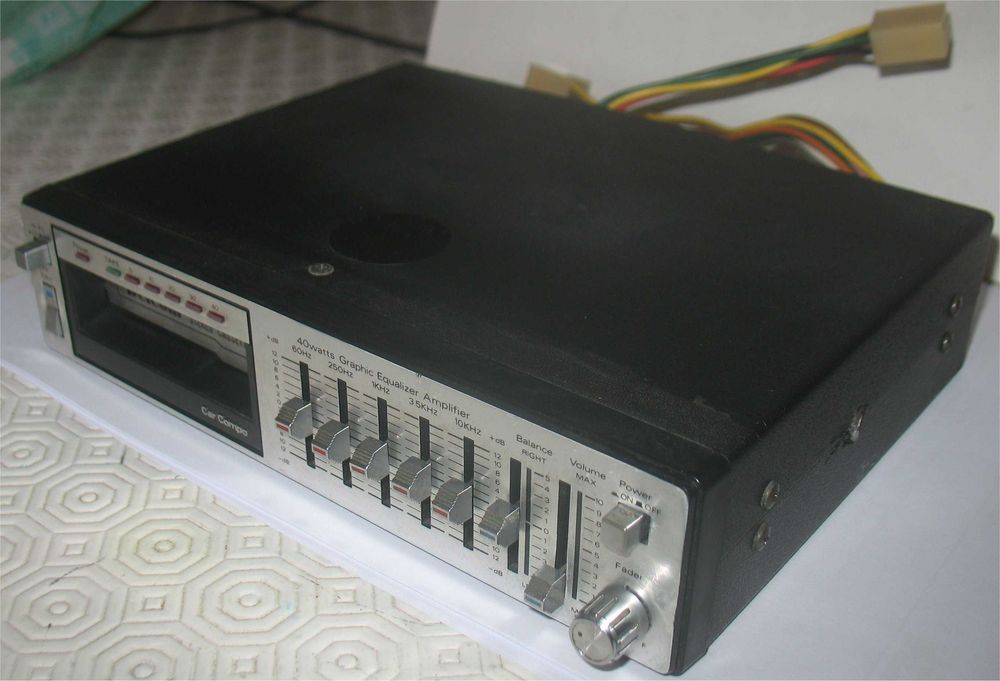 Delcom - Stereo Cassette - Car Compo - 40 Watts Graphic Amplifier