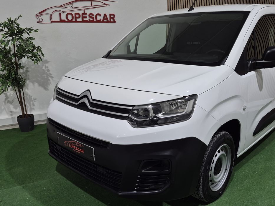 Citroen Berlingo - 110.000KM - 2021 | GARANTIA | NACIONAL - 3 LUG