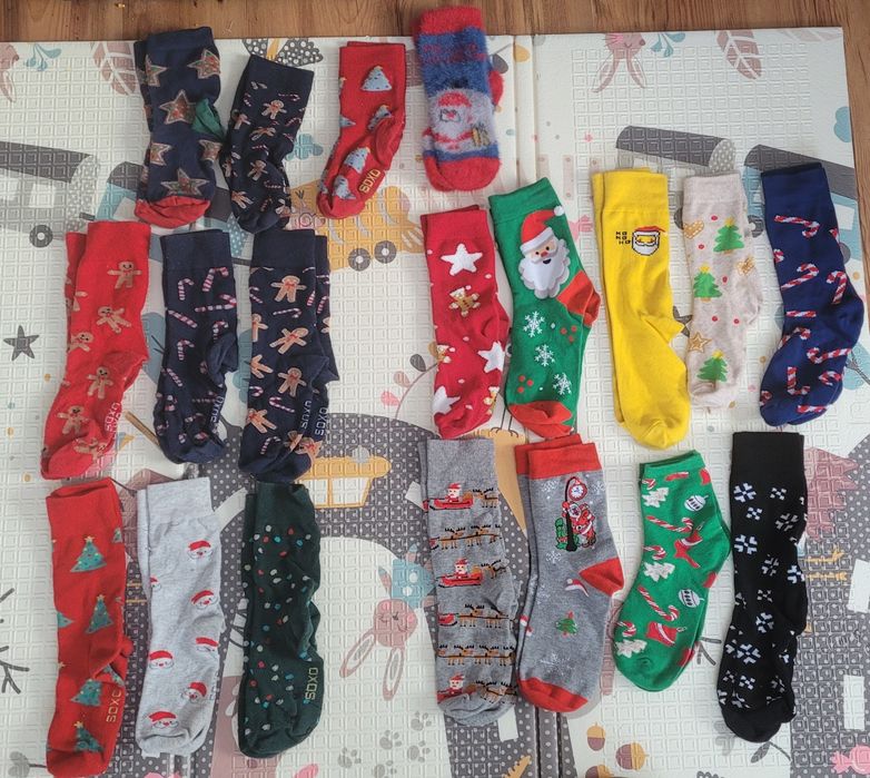 Oddam za koszt wysyłki skarpetki 19 par