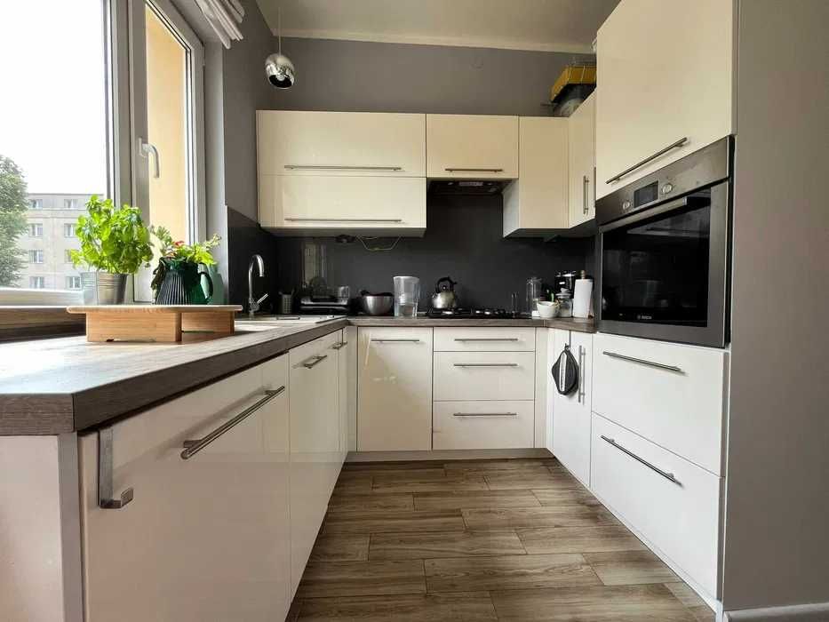 Przytulne mieszkanie 49 m² | 2 pokoje | balkon | Os. Urocze | spokojna okolica | od sierpnia