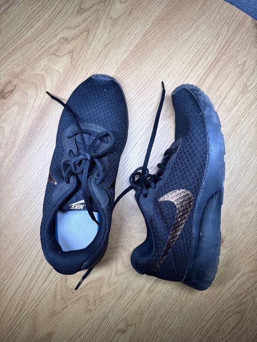 Buty treningowe damskie 40.5