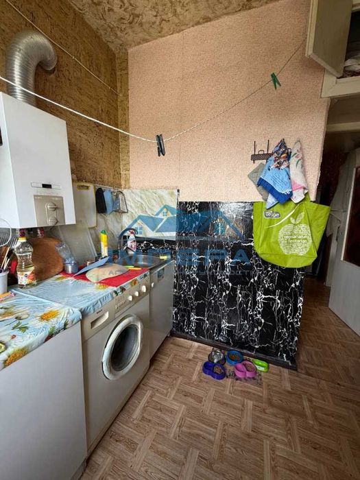 Продам 2-кімнатну квартиру в центральній частині міста.