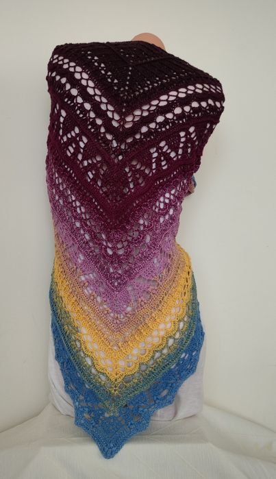 Chusta wykonana na szydełku