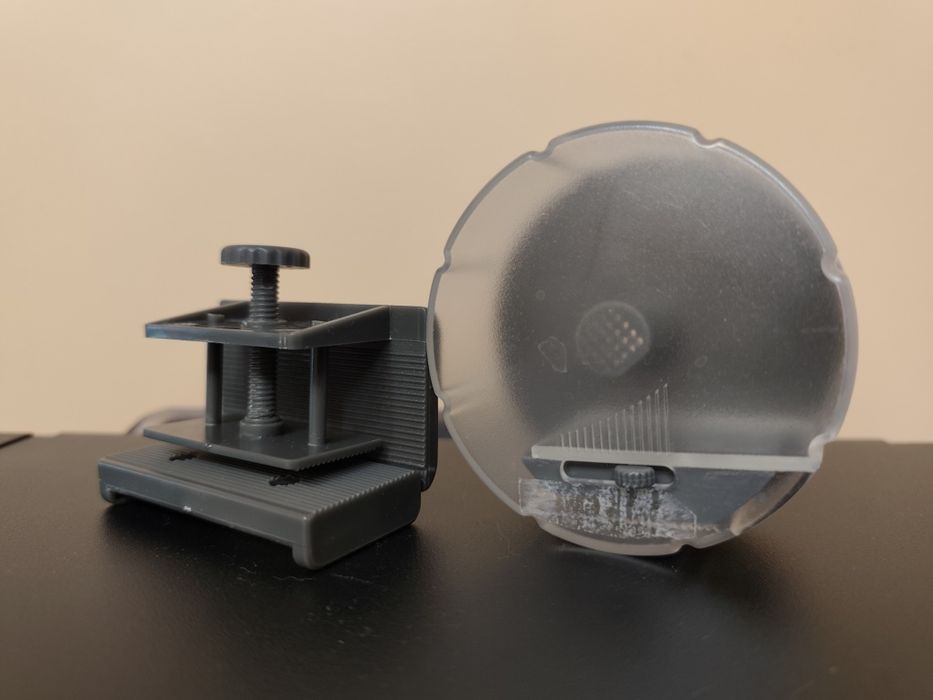 Karmnik automatyczny do akwarium DoPhin AF007