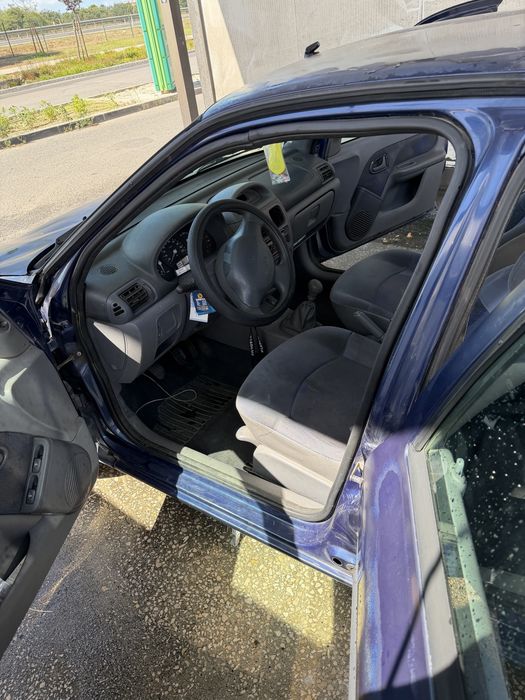 Renault clio 1.2 — photo 3
