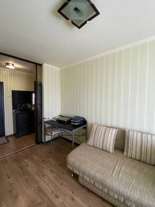 Продажа 2-комнатной квартиры, ул.Калиновая 94,ремонт,безнал,срочно.