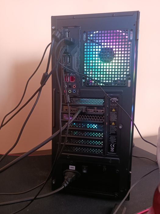 [Komputer do gier] I9, RTX 4070 super (12gb),  Chłodzenie, 64ram, 3T, jak nowy