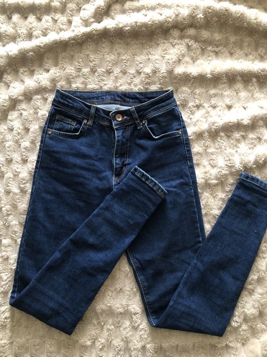 Джинси скіні на байці