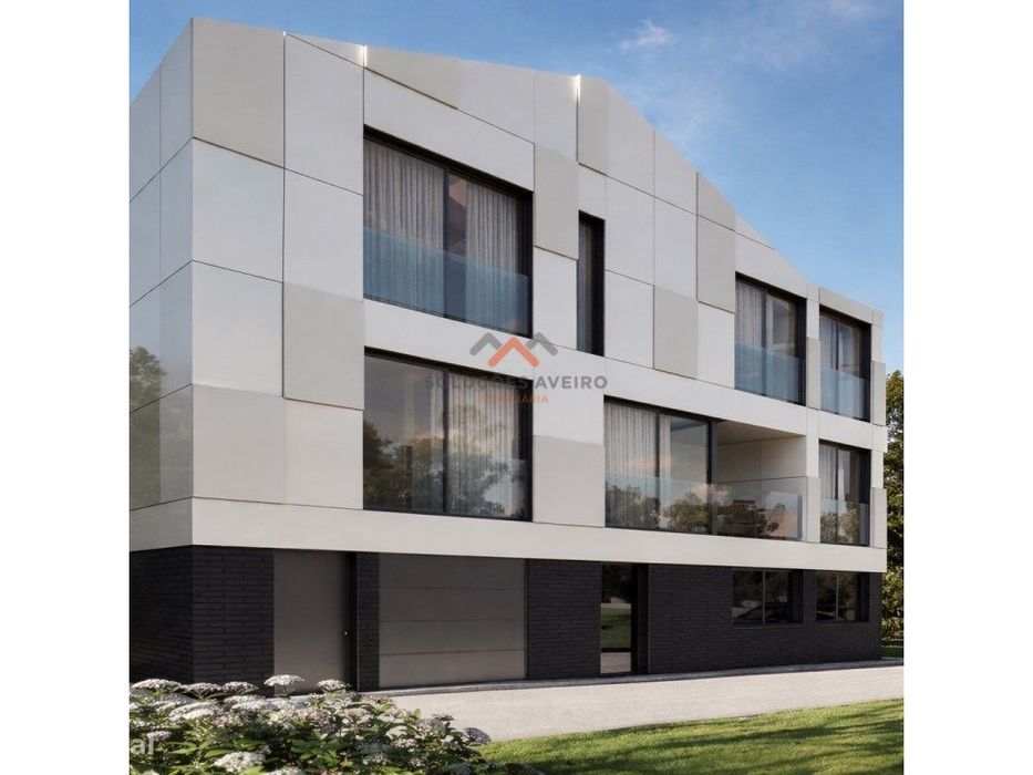 Moradia constituída por 5 Apartamentos | Centro de Aveiro