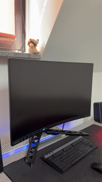 Monitor Legion 32 cale