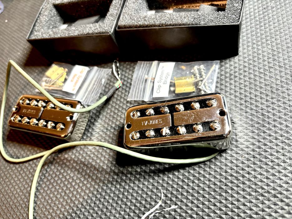 Przetworniki TV Jones Classic Chrome Set