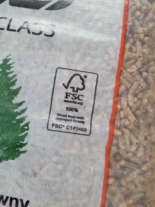 Pellet EB First Class 6 lub 8mm 975kg paleta - dostawa gratis