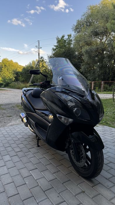 Yamaha Majesty250
