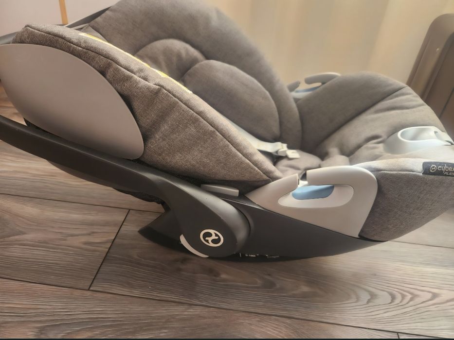 Carrinho cybex balios e Cybex cloud z i-size + sensor safe