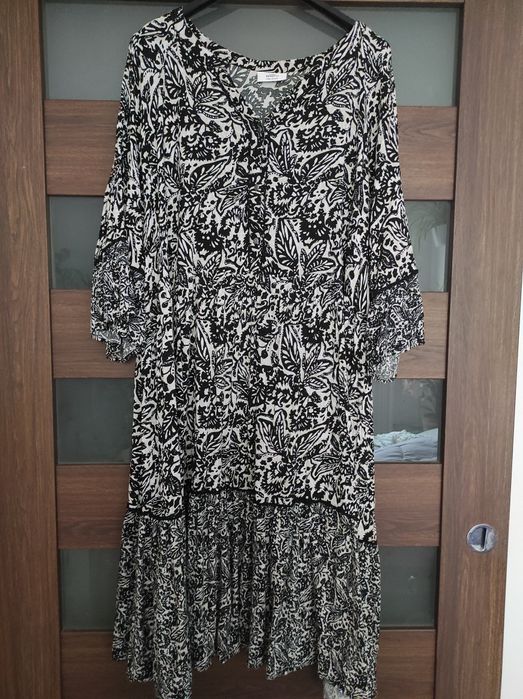 Sukienka Boho falbany