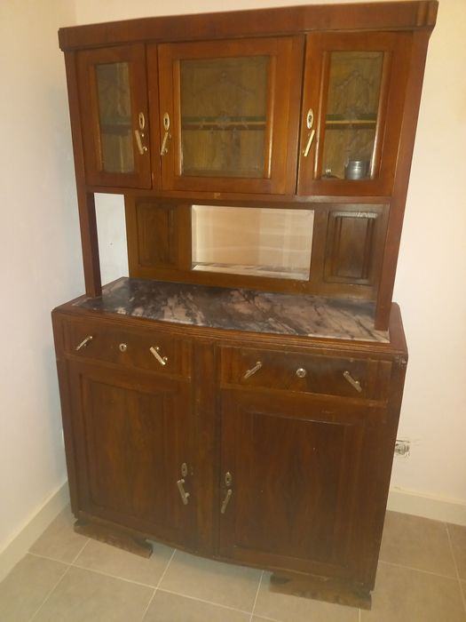 Cristaleira - Movel antigo sala