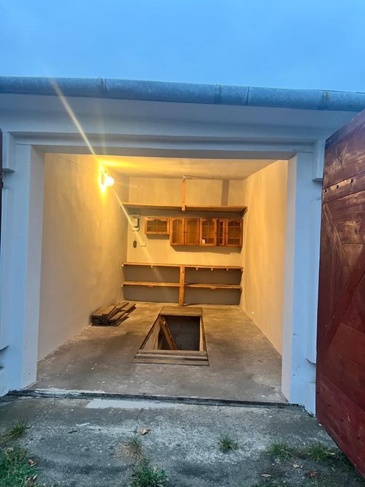 Garaz przy kolejowej