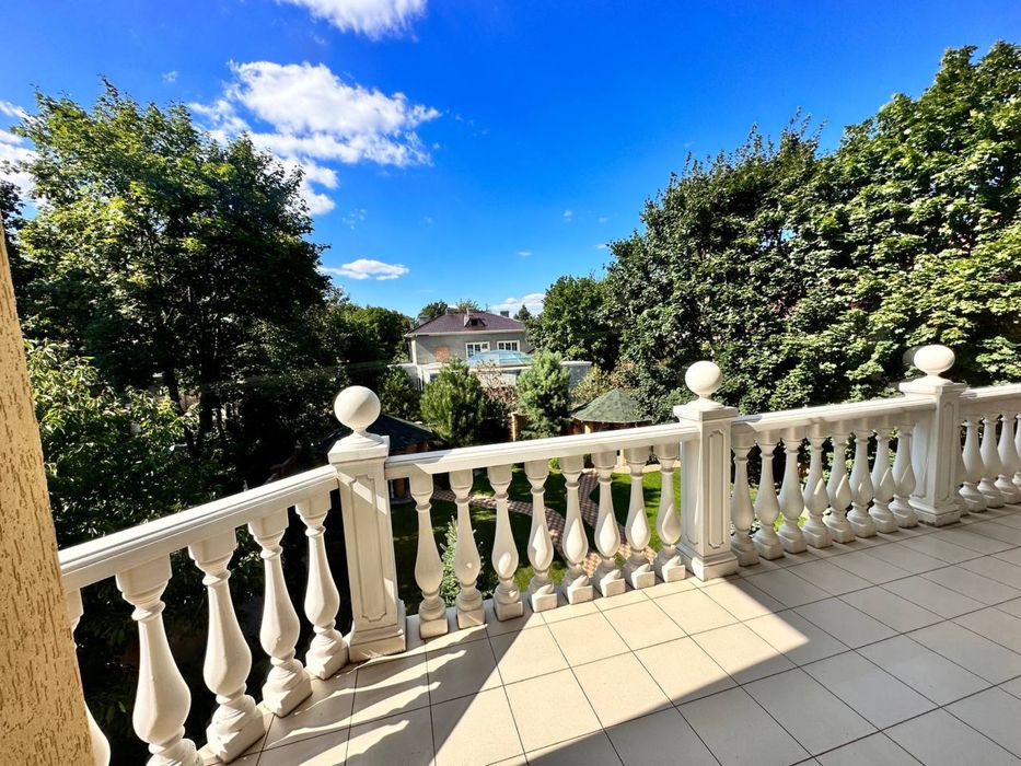 Продам дом ( будинок) в элитном поселке Сосновый Берег