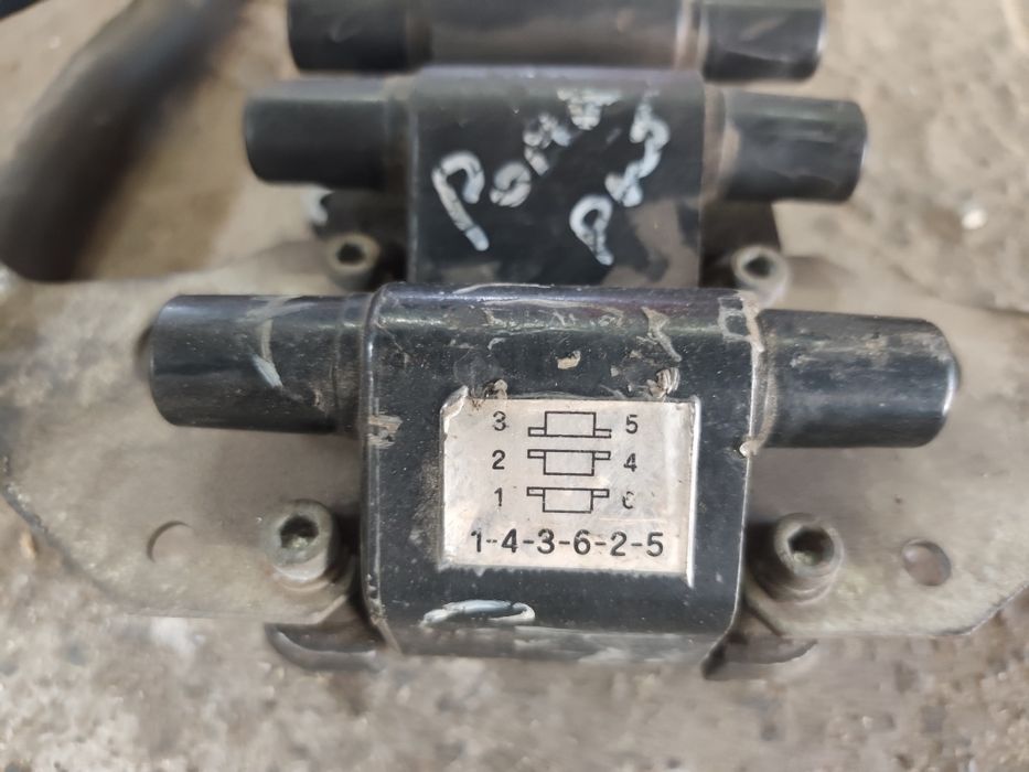 Катушки запалювання Audi 100 C4 A6 C4 2.6 v6 бензин Ауді 100 2.6