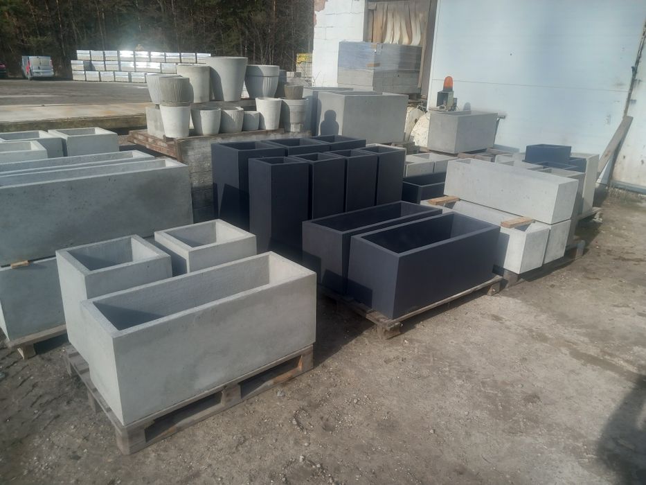 Donice  betonowe ( ogrodowe , tarasowe )