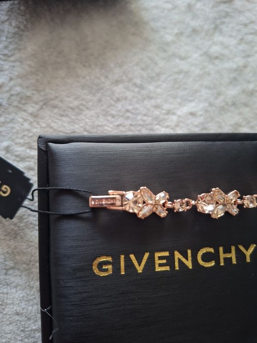 Bransoletka Givenchy