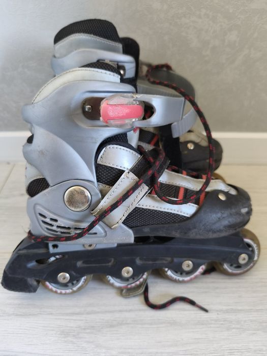 Ролики роздвіжні 32-35 розмір.