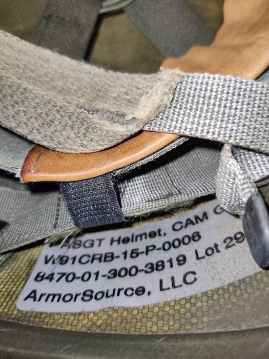 Шлем защитный...