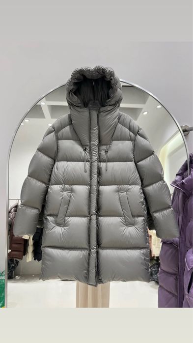 Розпродаж! Парки куртки пуховики натуральне хутро та пух mango zara