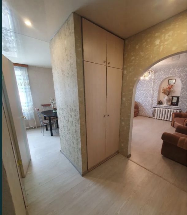 Здається 1- кімнатна ЦЕНТР квартира на довготривалий термін