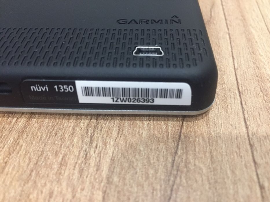 новый GPS навигатор Garmin nuvi 1390 (улучшенный 1300)