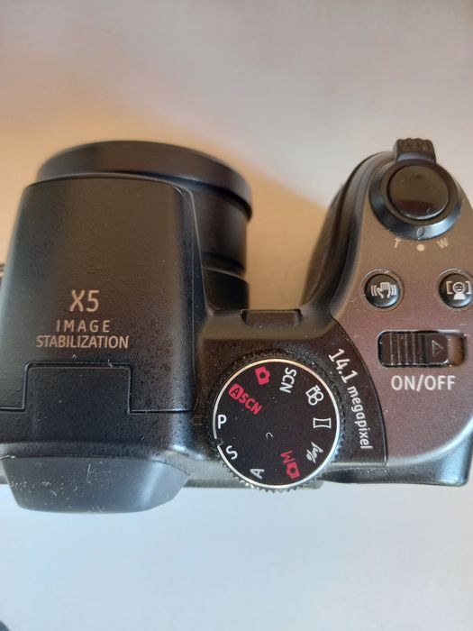 Цифровий фотоапарат GE X5