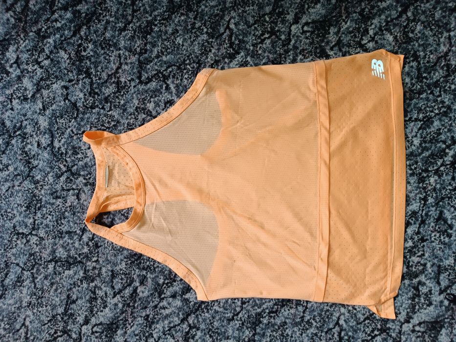 Жіноча футболка,бриджі