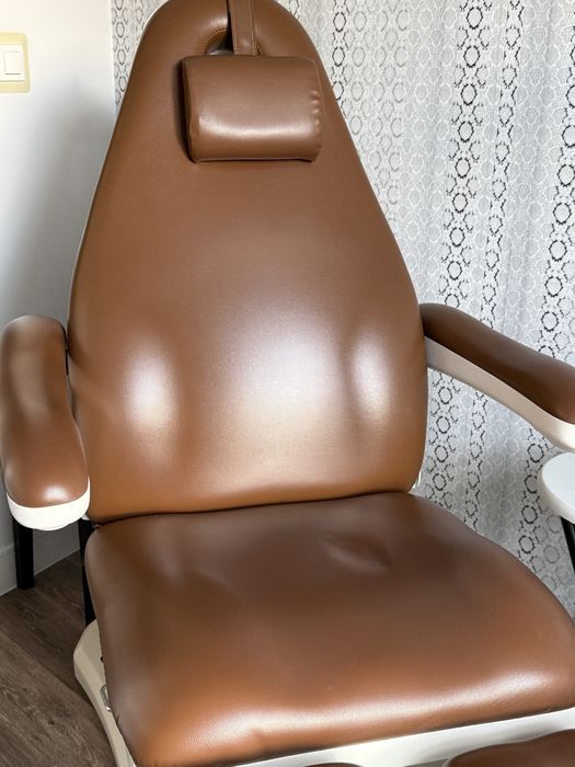 Fotel podologiczny elektruczny