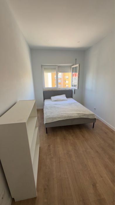 Quarto para arrendar - Barreiro Centro