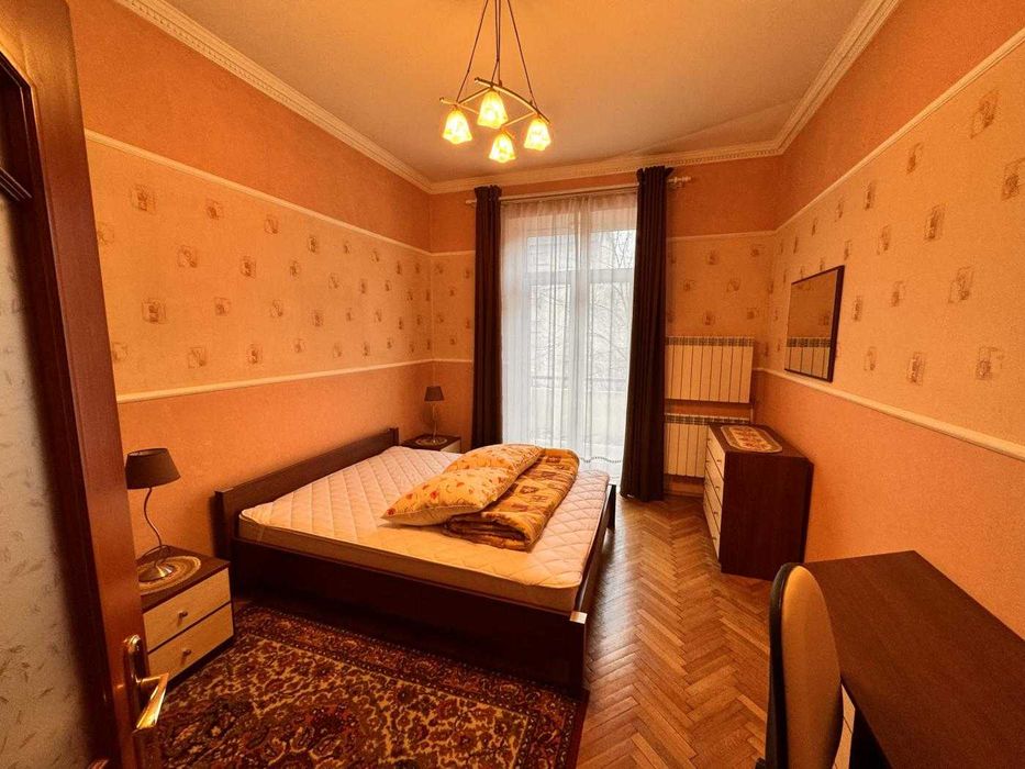 Оренда 4 кім. квартири в елітній частині міста. вул. Дорошенка - Львів