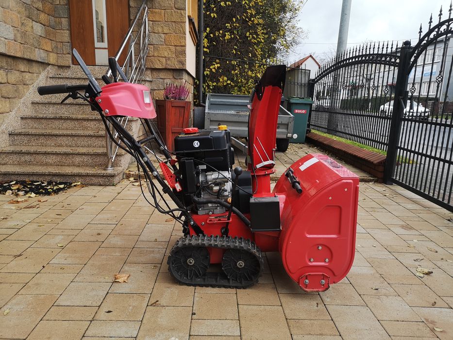 Sprzedam odśnieżarkę spalinową 11 KM