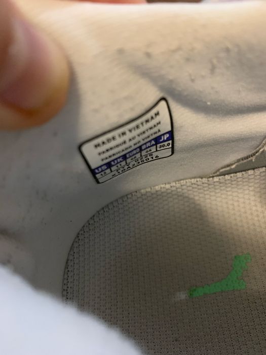 Волейбольні кросівки mizuno