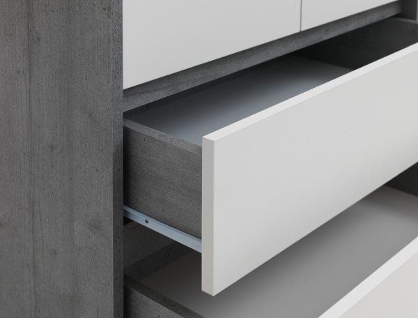 Продам шкаф  все в новом состоянии