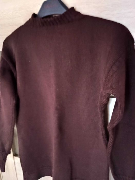 Коричневий теплий светр вовна на 44-46 розмір