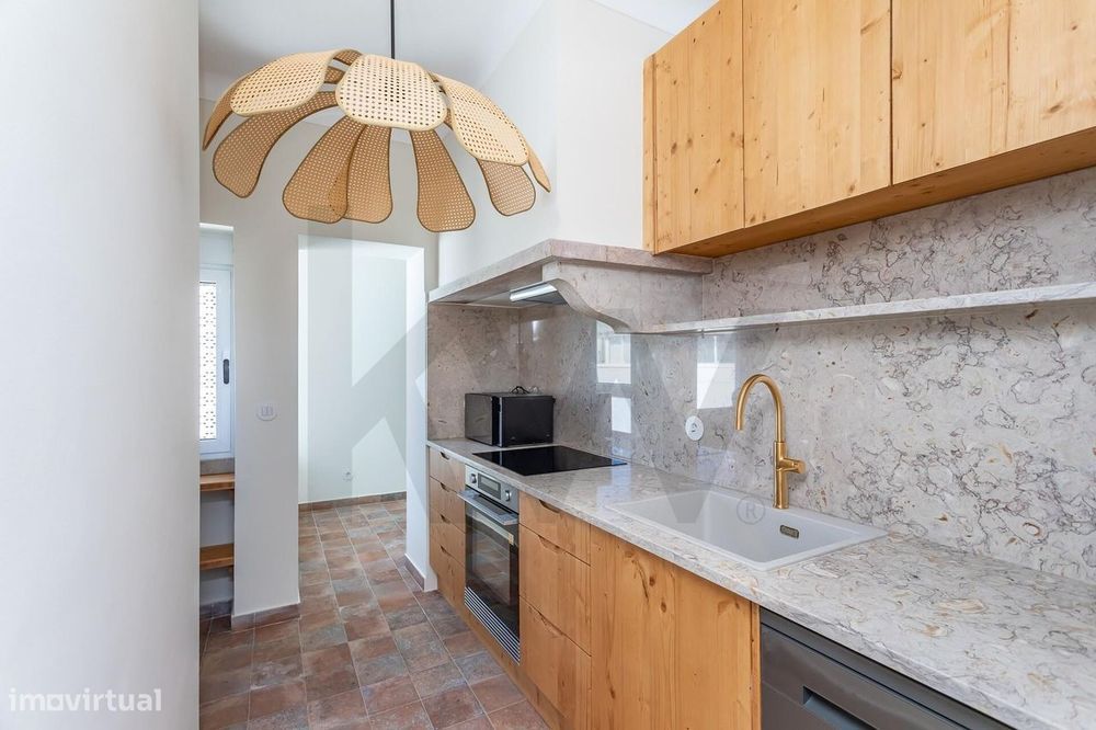 Apartamento T3 totalmente remodelado para Arrendamento | Avenida de Ro