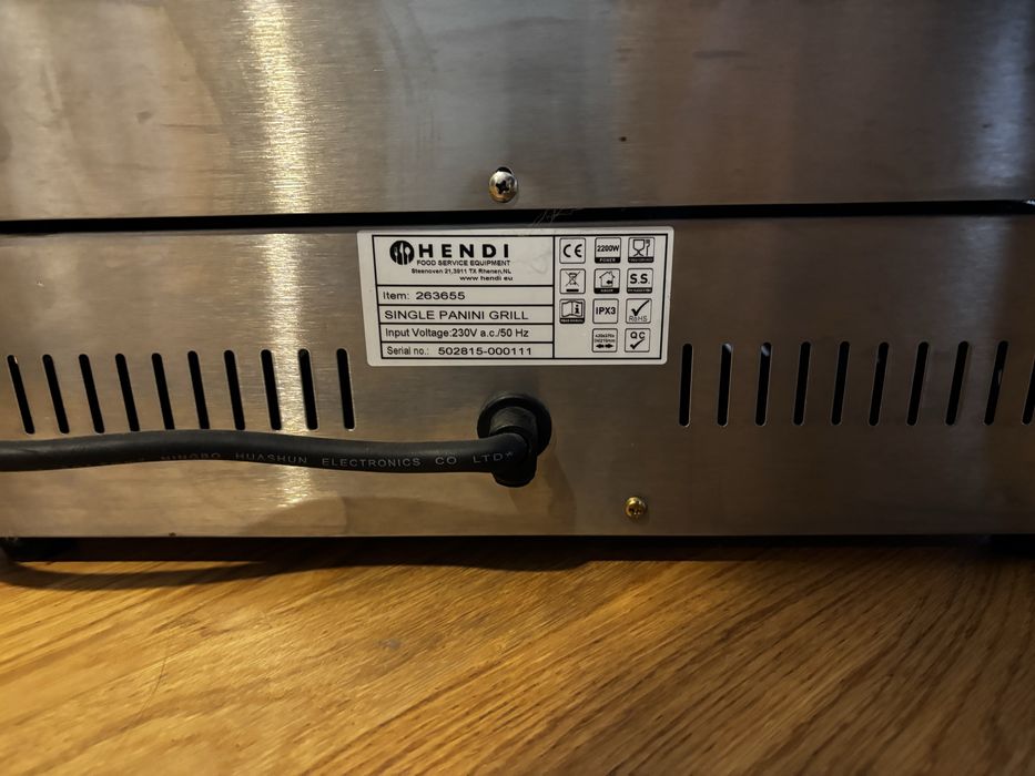 Grill ryflowany Hendi single Panini grill