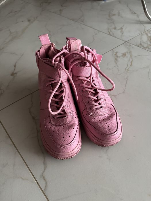 Ботики рожеві Nike